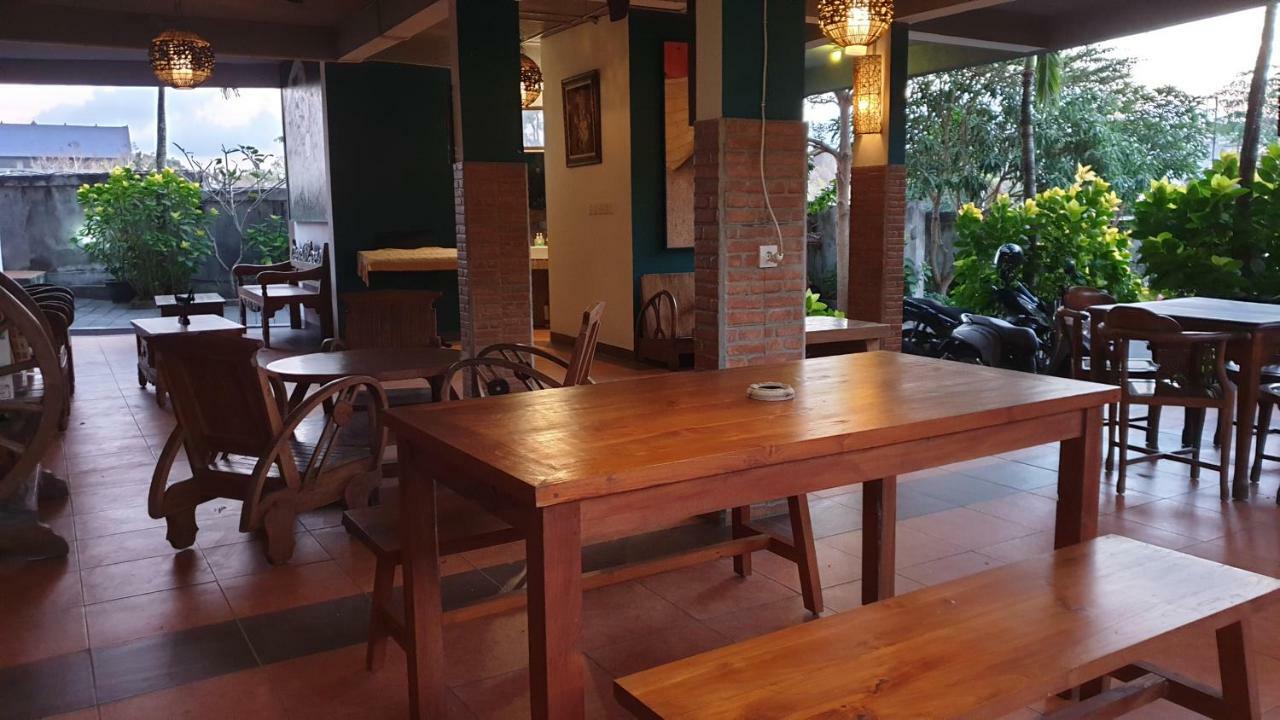 Clover Bali Jimbaran  Exterior photo